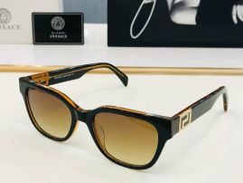 Picture of Versace Sunglasses _SKUfw55118001fw